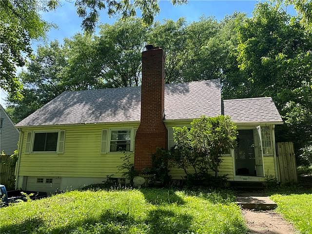 1st image of 5112 N Forest Ave