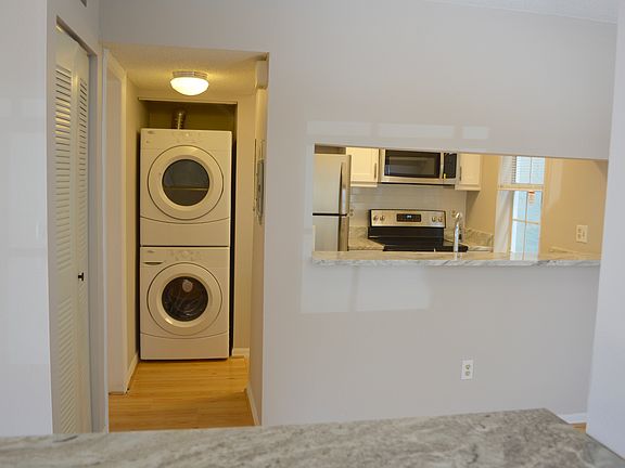 5th image of 6916 Stones Throw Cir N #9109