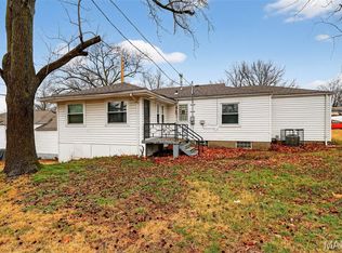 1212 Kilgore Dr, Saint Louis, MO 63137