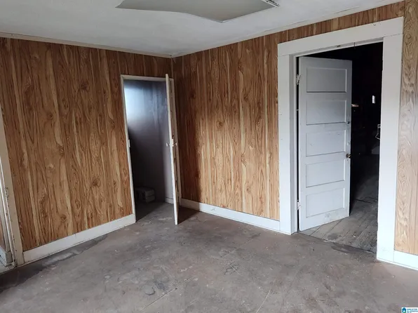 211 N Court St #15, Talladega, AL 35160