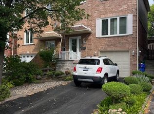 102 Swinton Cres, Vaughan, ON L4J3V5