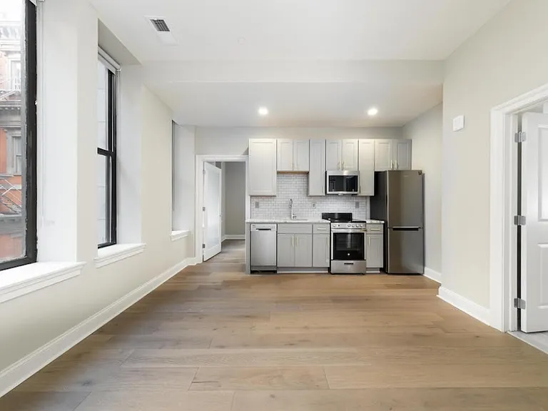 1411 Walnut Street — Photo 5