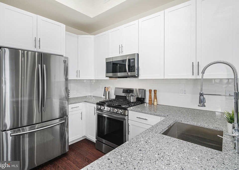 1st image of 512 W Montgomery Ave #4