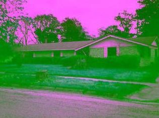 406 Melody Ln, Gainesville, TX 76240