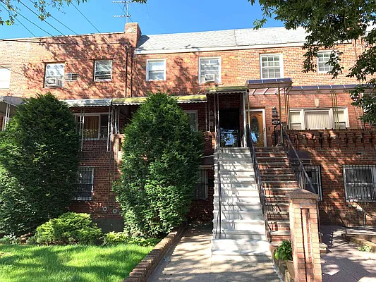 Sold by Remax Edge | media 1