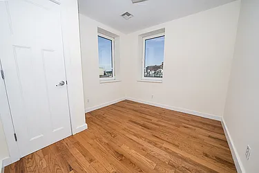 Rented by Level Group