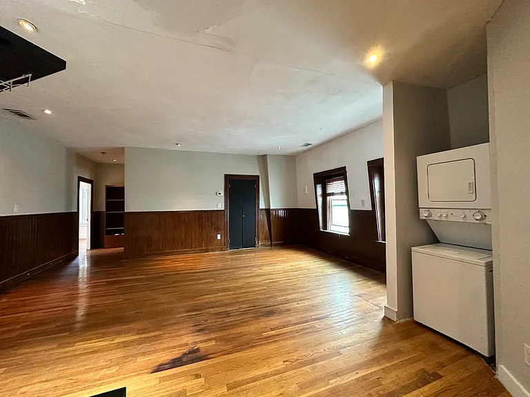 117 Almy St #3-A — Photo 6