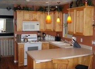 3rd image of 4493 Park Hollow Ln