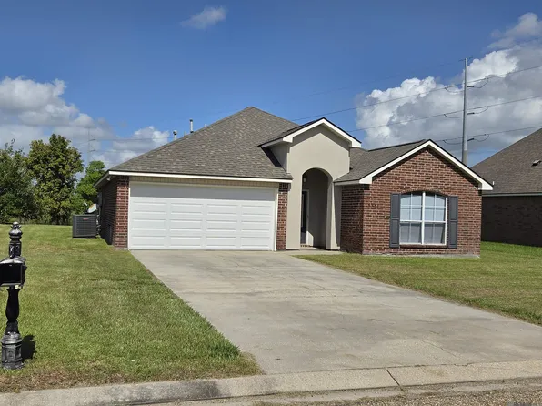 5353 Faulkner Dr, Darrow, LA 70725