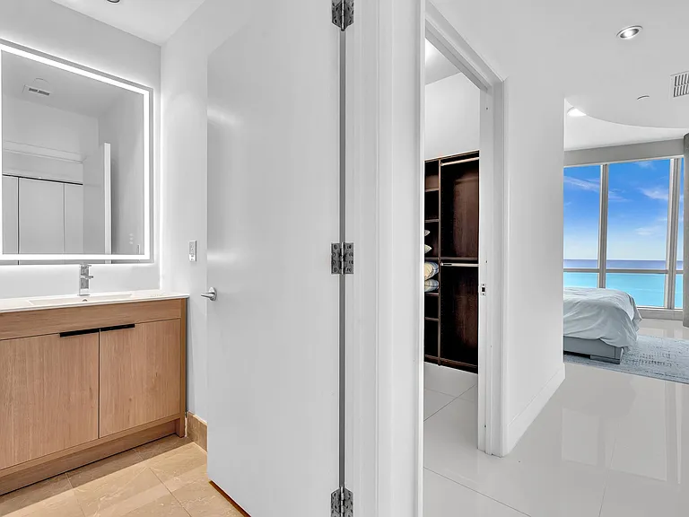 17121 Collins Ave #4403 — Photo 22