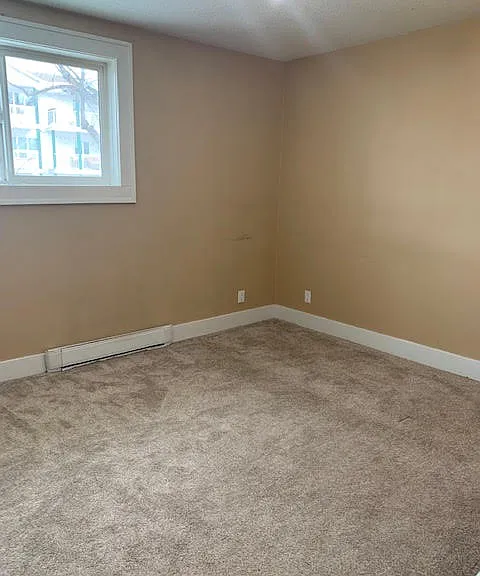 2210 Angus St #2 — Photo 6