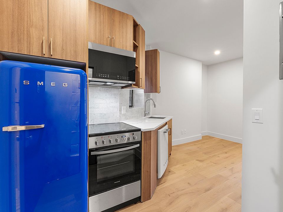1st image of 188 6th Ave APT 2RN