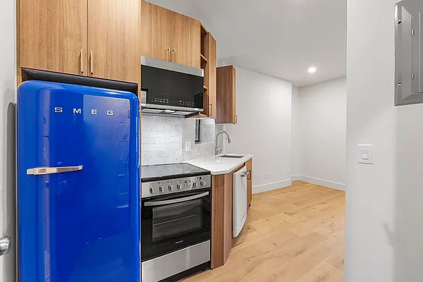 Kitchen, photo 1
