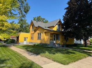 601 N Maple St, Watertown, SD 57201