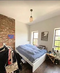 Rented by Rennit Inc.
