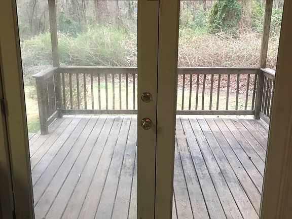 Covered Deck off of Kitchen