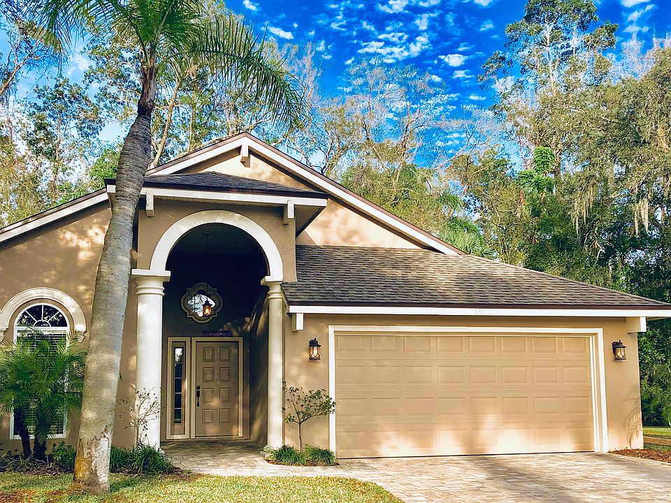 1st image of 895 Crestridge Cir
