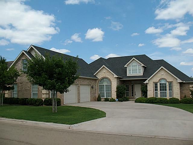 1st image of 8009 Skyline Dr
