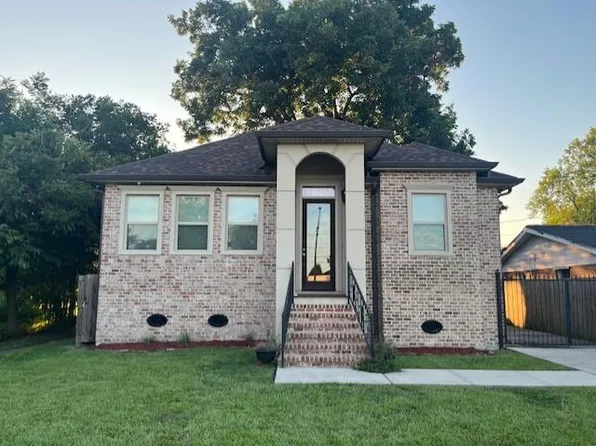 1604 Schnell Dr, Arabi, LA 70032