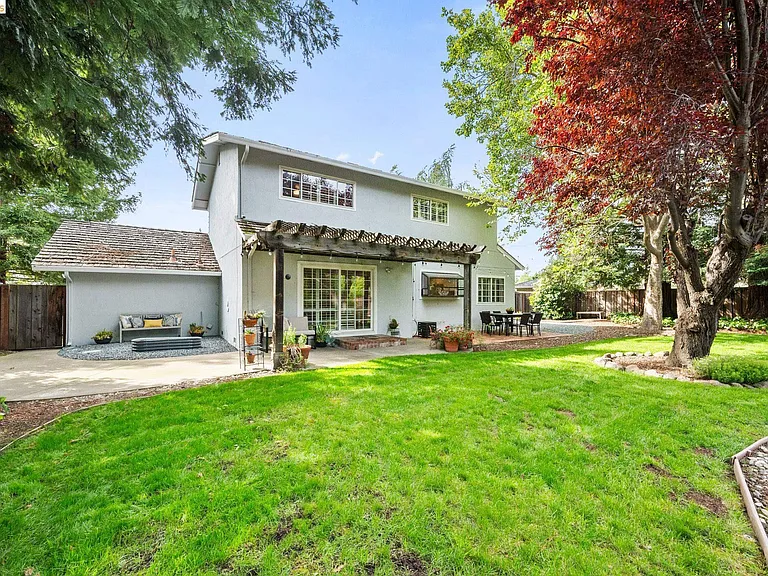 206 Sheila Ct — Photo 13
