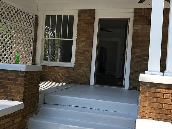 Very large front deck.