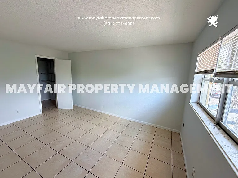 4160 NW 21st St #G203 — Photo 5