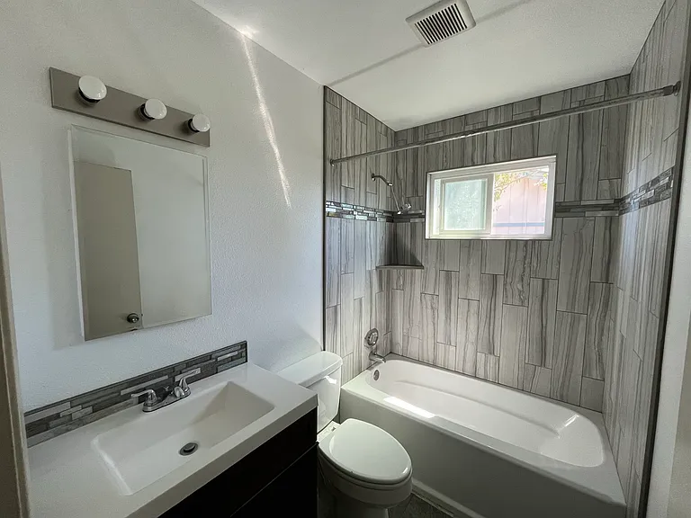 8323 Berman Walk Way — Photo 9