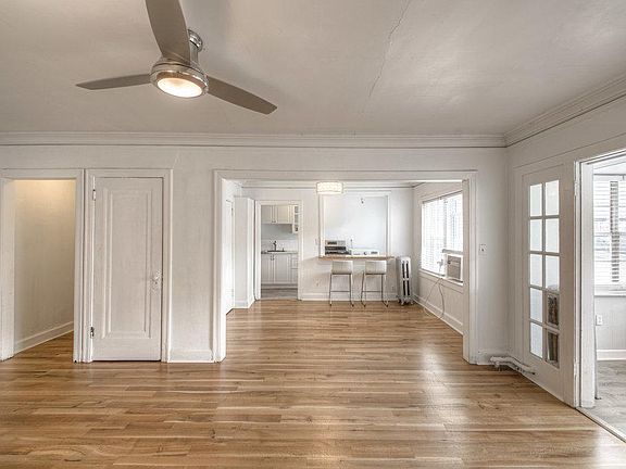 5th image of 131 E 46th St APT 3