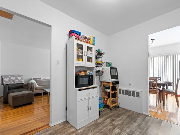 249 Newkirk Avenue image 34 of 37