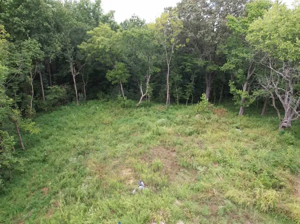 4576 Benton Rd, Metropolis, IL 62960