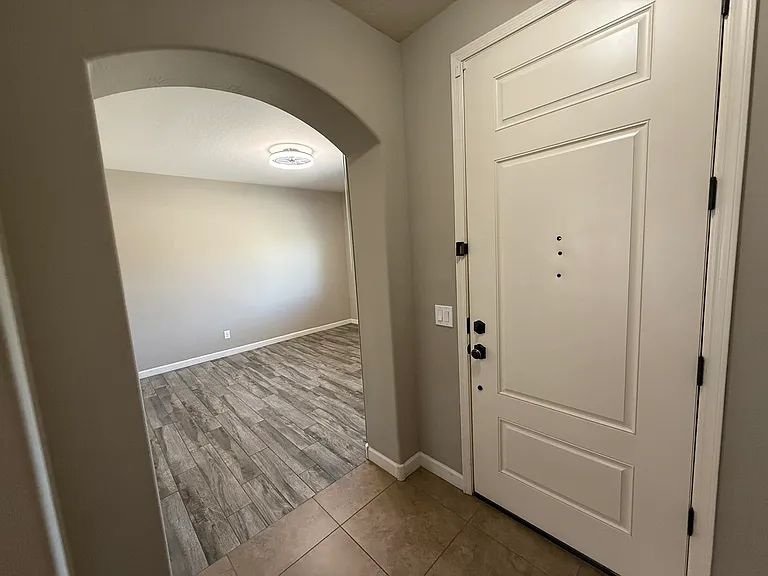 7579 W Marconi Ave — Photo 3