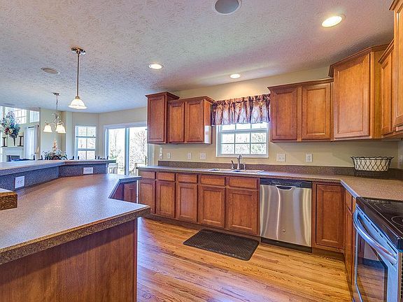 5th image of 2294 Ross Estates Dr