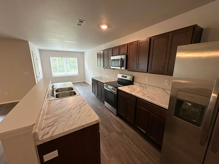 7808 Melody Ln — Photo 11