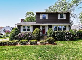 17 Waushakum Blvd, Framingham, MA 01702