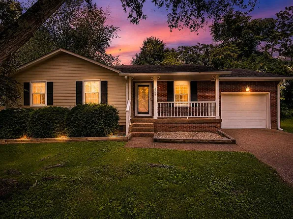 2202 Skylark Ct, Franklin, TN 37064