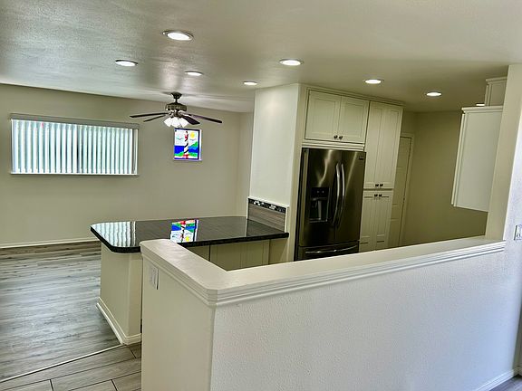 4th image of 8672 Viceroy Cir
