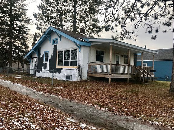 2nd image of 224 SE 1st St