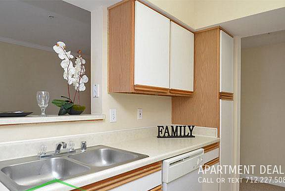 4th image of 9763 Windwater Dr #774