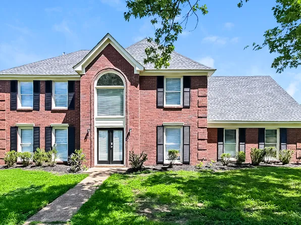 9008 Country Leaf Cv, Cordova, TN 38016