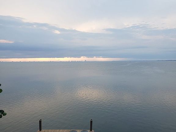 4th image of 55 Harbor Town