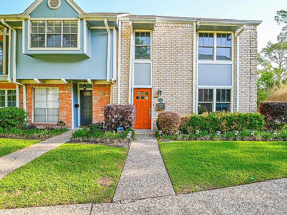 2nd image of 10345 Briar Forest Dr