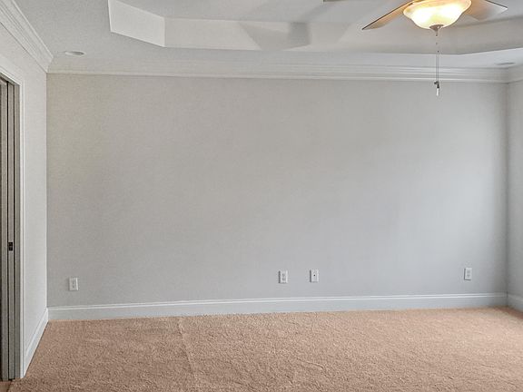 5th image of 216 Briarstone Dr