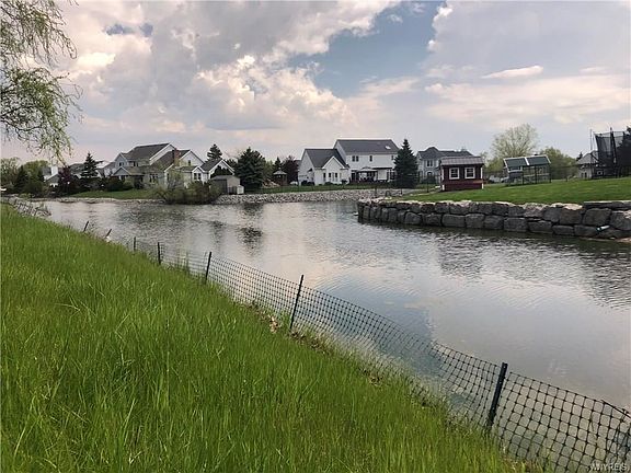 2nd image of 6301 Bridlewood Dr S