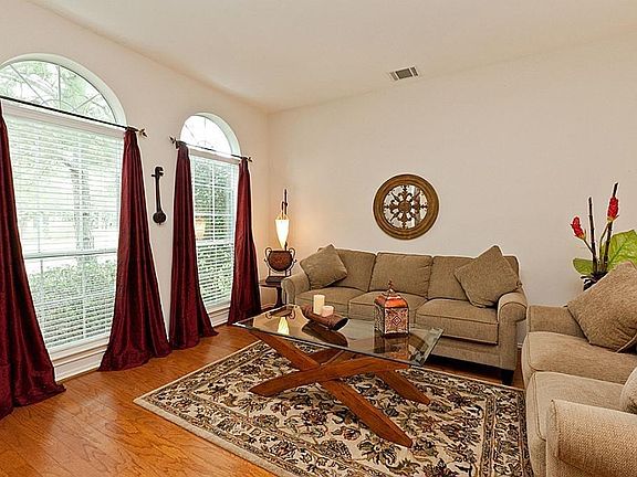 FRONT LIVING ROOM