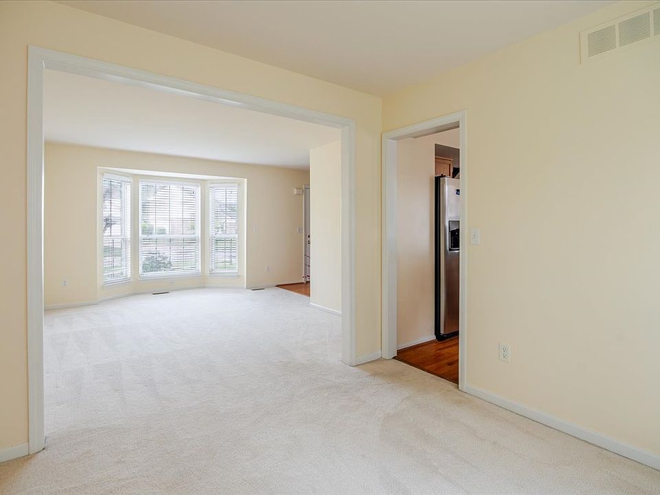 1st image of 6423 Greenbriar Dr