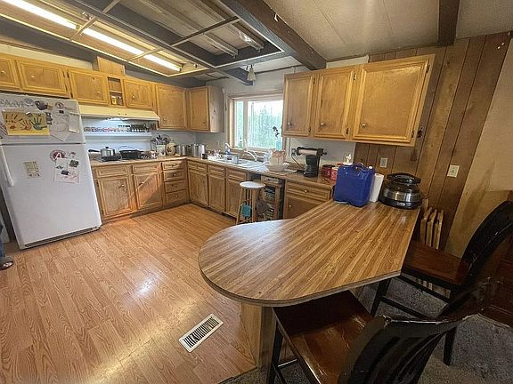 3rd image of 1616 Bradway Rd