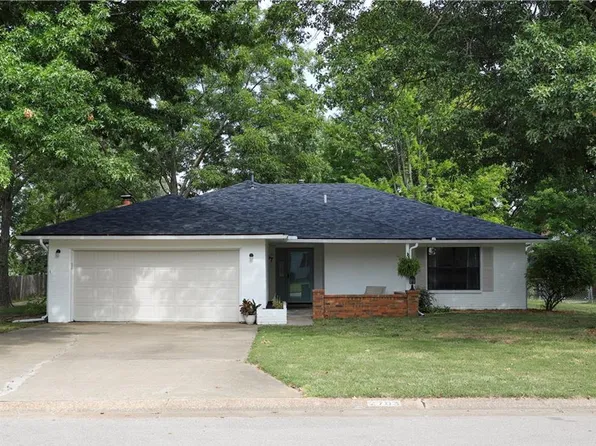 2703 S Taylor St, Pittsburg, KS 66762