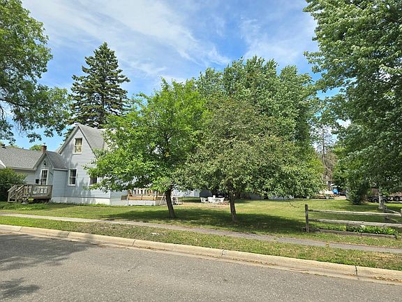 3rd image of 1020 8th St