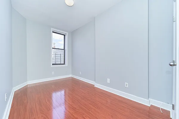 Rented by Living New York | media 13
