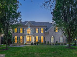 17610 Auburn Village Dr, Sandy Spring, MD 20860